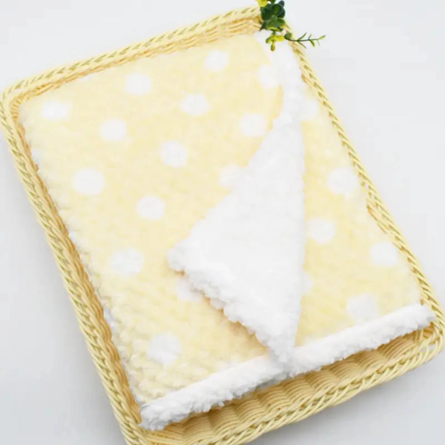 Warm and Cozy Plush Newborn Baby Blanket - Fast Selling Popular Ideal Gift for Boys and Girls, Perfect for Keeping Your Baby Coz
